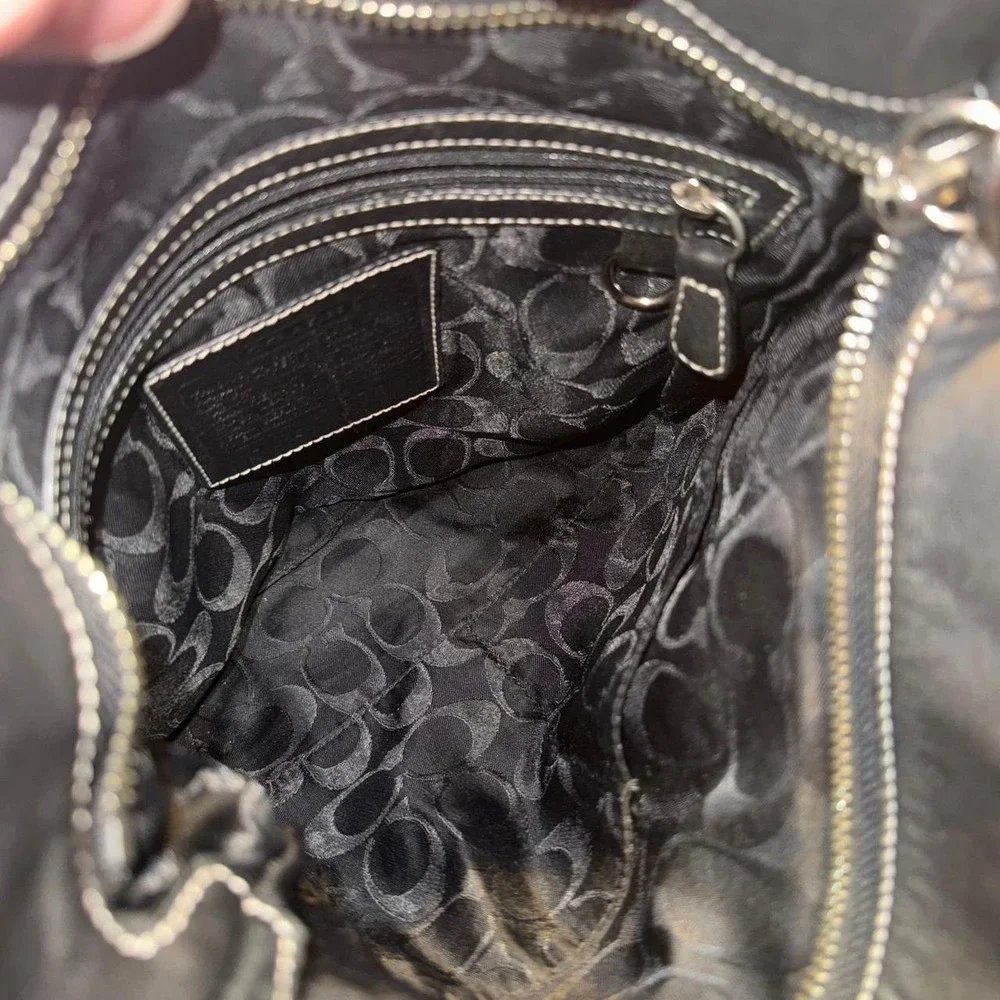 Vintage Coach Legacy Slim Duffle Crossbody Bag 1415 Black Leather Hangtag Tassel - Picture 4 of 5